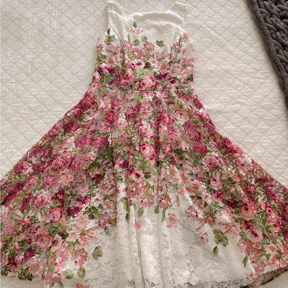 🌹Beautiful Floral Dress